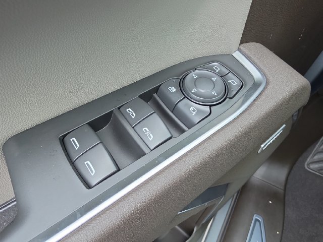 2026 GMC Sierra 1500 SLT - Photo 21