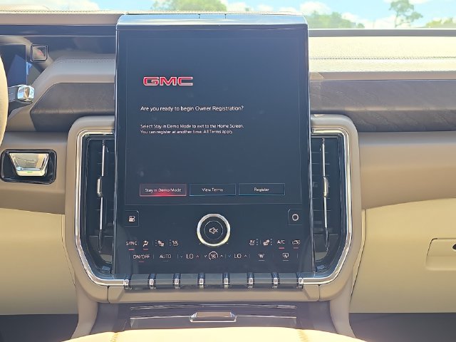 2026 GMC Yukon XL Denali - Photo 30