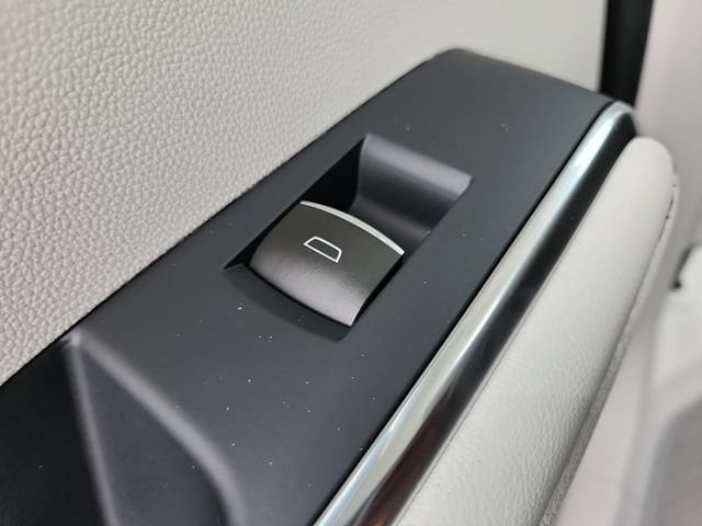 2026 GMC Acadia Denali - Photo 13