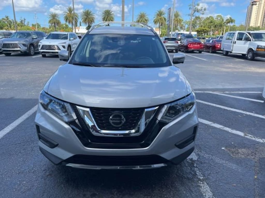 Used 2019 Nissan Rogue SV SUV