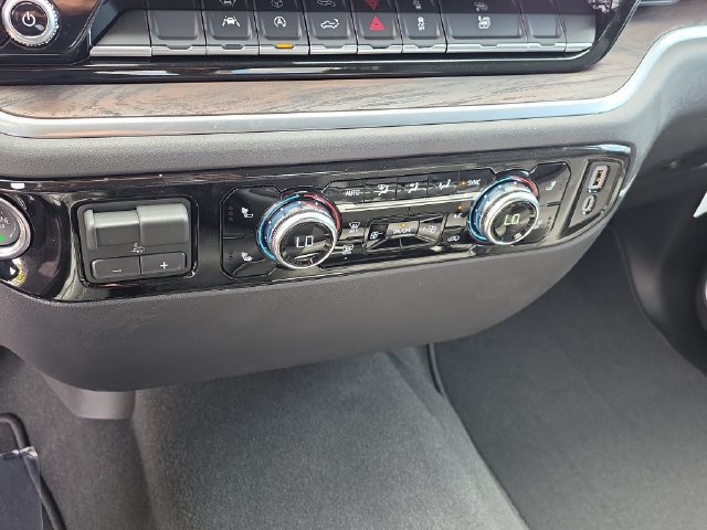 2026 GMC Sierra 1500 SLT - Photo 30