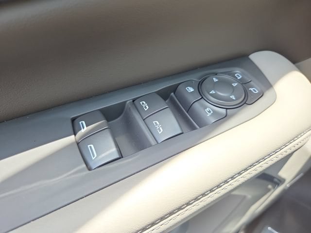 2026 GMC Yukon XL Elevation - Photo 22