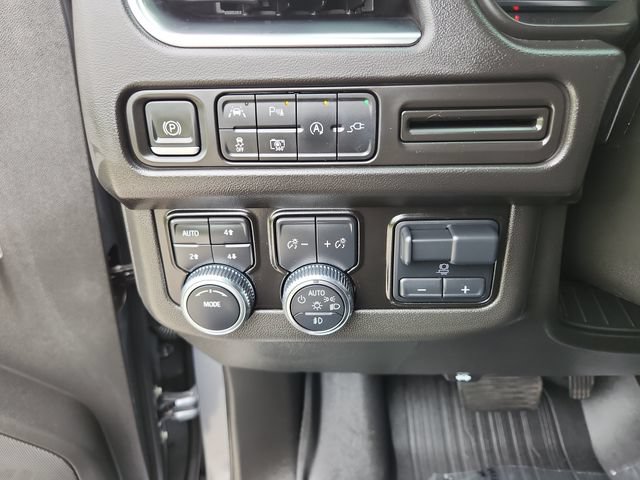 2022 GMC Yukon XL SLT - Photo 22