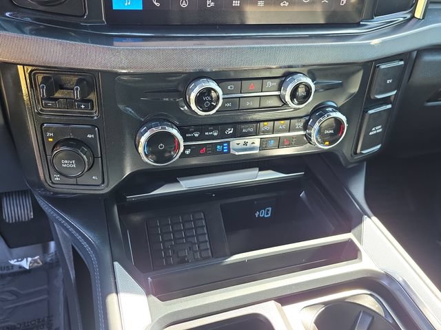 2025 Ford F-350 Super Duty Platinum - Photo 30