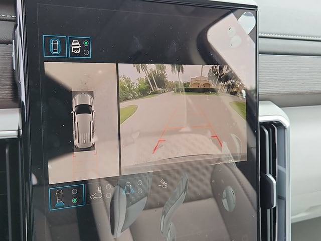2026 GMC Acadia Denali - Photo 31