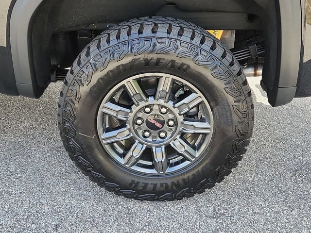 2026 GMC Sierra 1500 AT4X - Photo 7