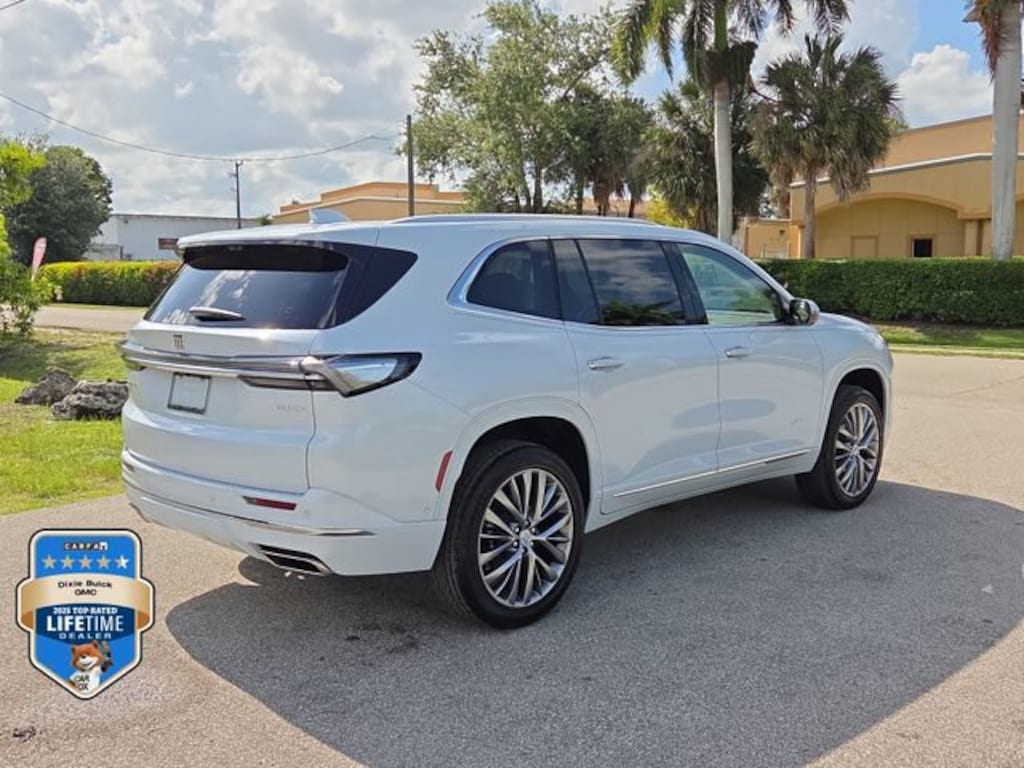 New 2026 Buick Enclave Avenir SUV