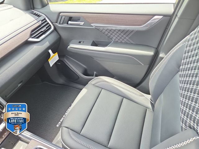 2026 GMC Acadia Denali - Photo 16