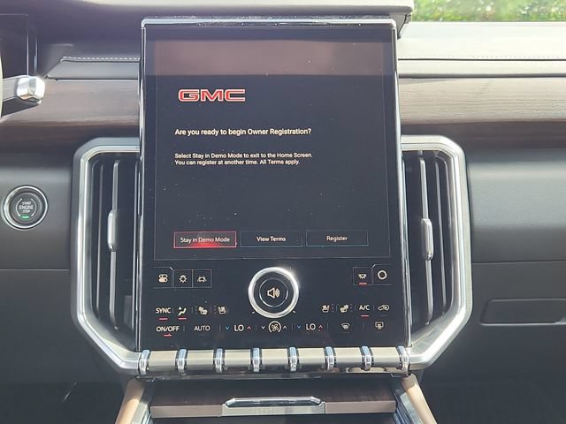 2026 GMC Acadia Denali Ultimate - Photo 28