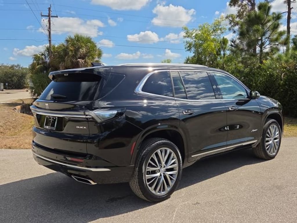 New 2026 Buick Enclave Avenir SUV