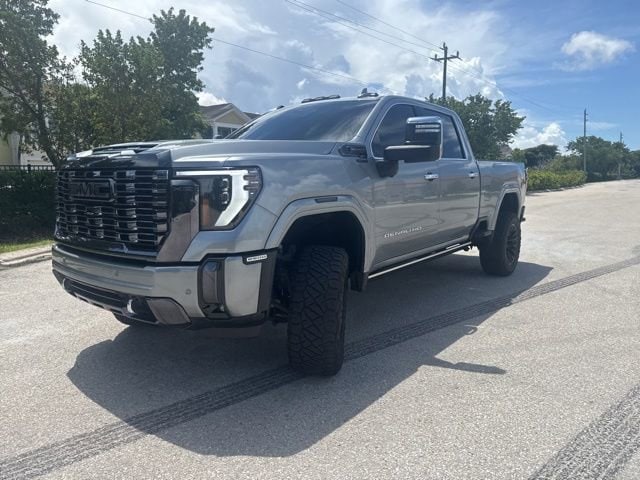 2024 GMC Sierra 4WD Crew Cab Long Box Denali Ultimate's photo