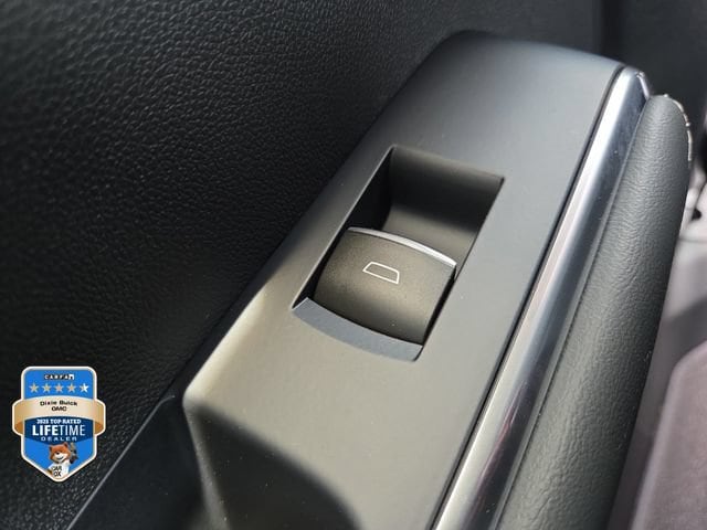 2026 GMC Acadia Denali - Photo 12