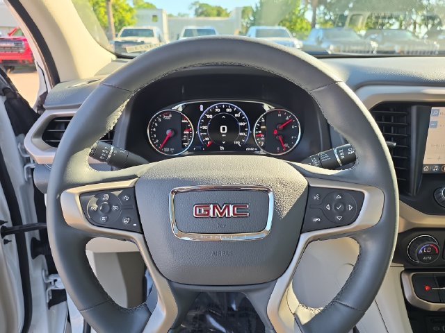 2023 GMC Acadia Denali - Photo 24