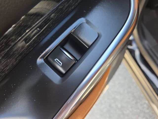 2024 Cadillac XT4 Sport - Photo 11