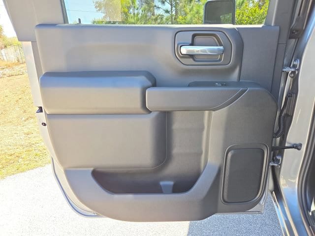 2026 GMC Sierra 3500 Chassis Cab Pro - Photo 10