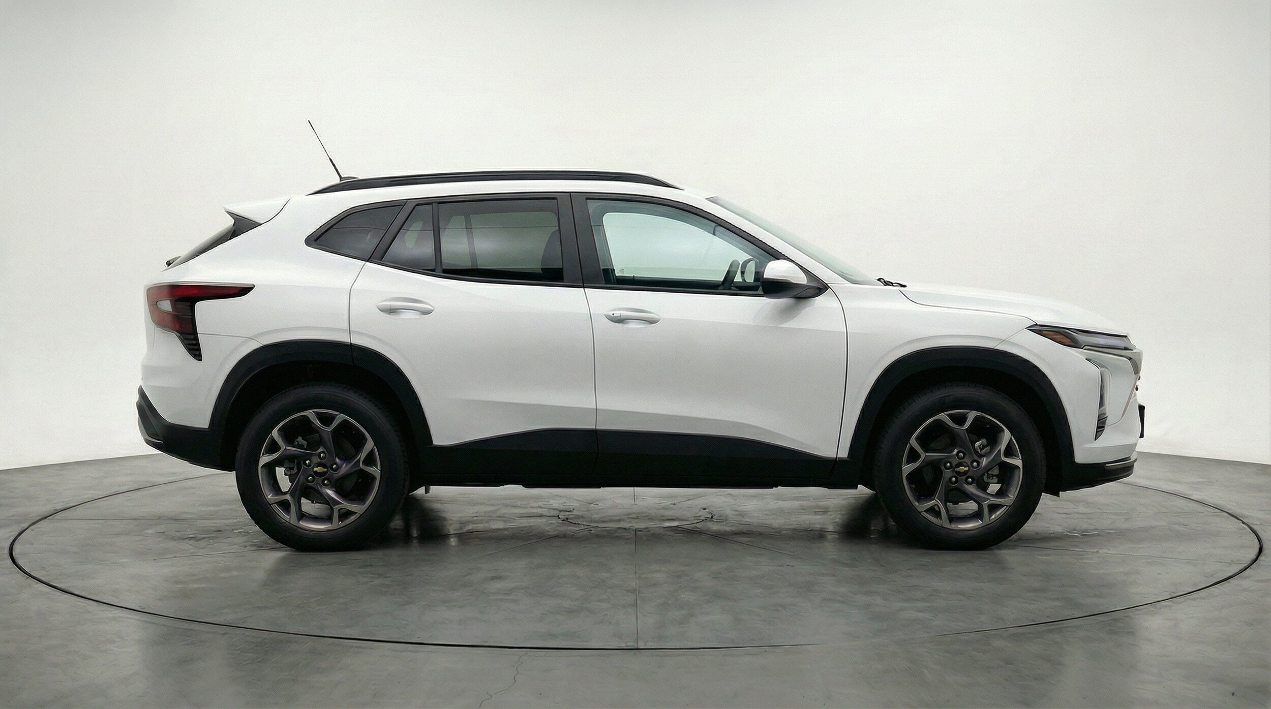 Thumbnail: 2025 Chevrolet Trax - 11