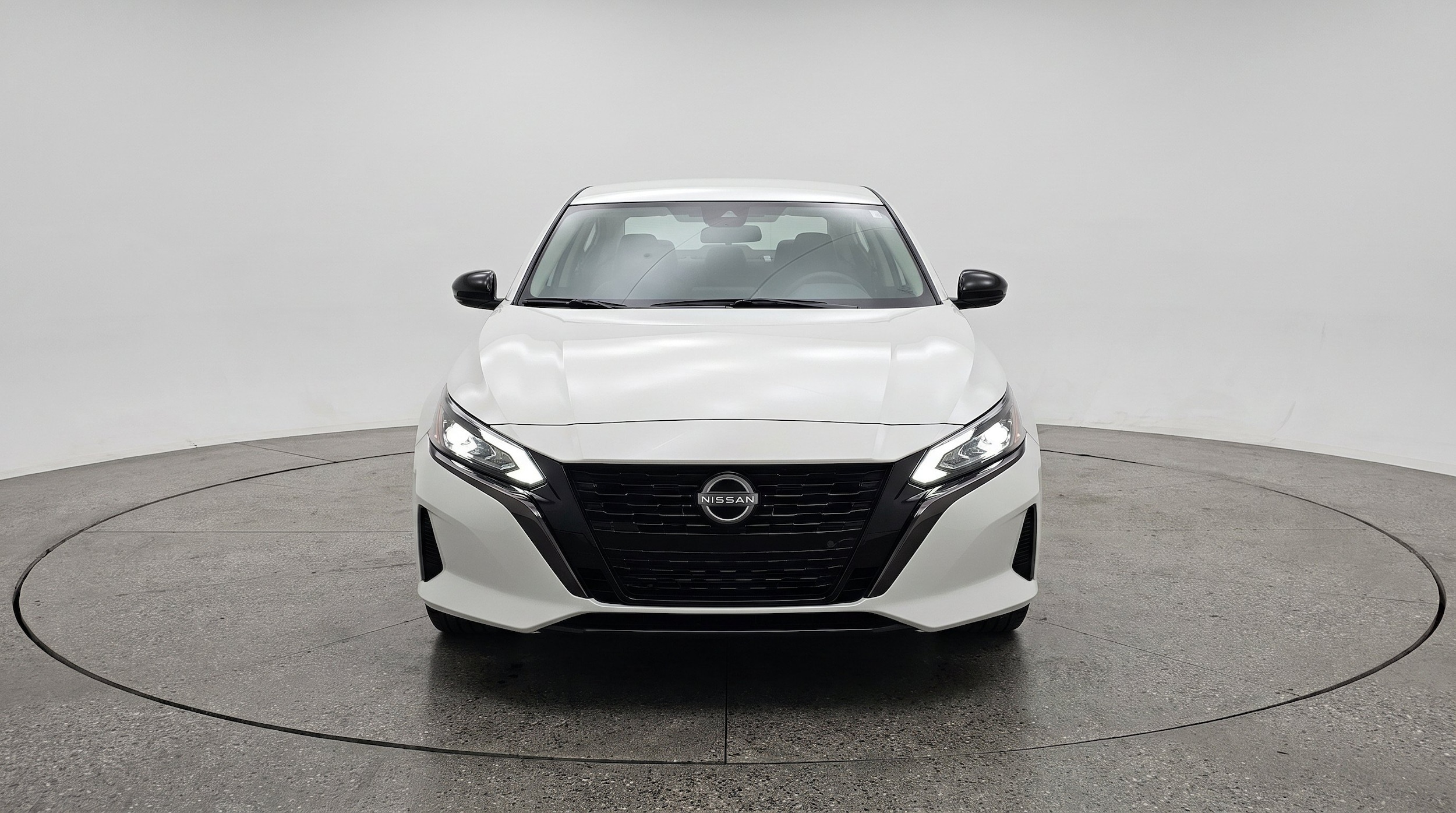 Thumbnail: 2025 Nissan Altima - 2