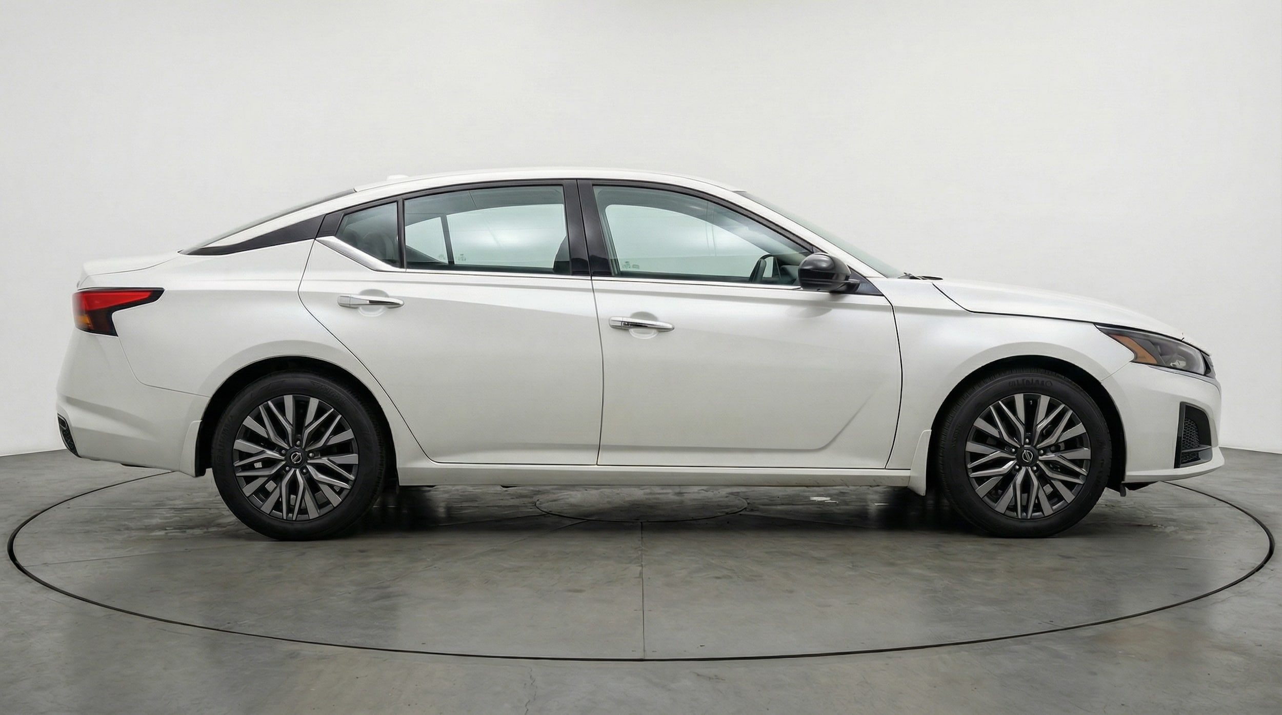 Thumbnail: 2025 Nissan Altima - 8