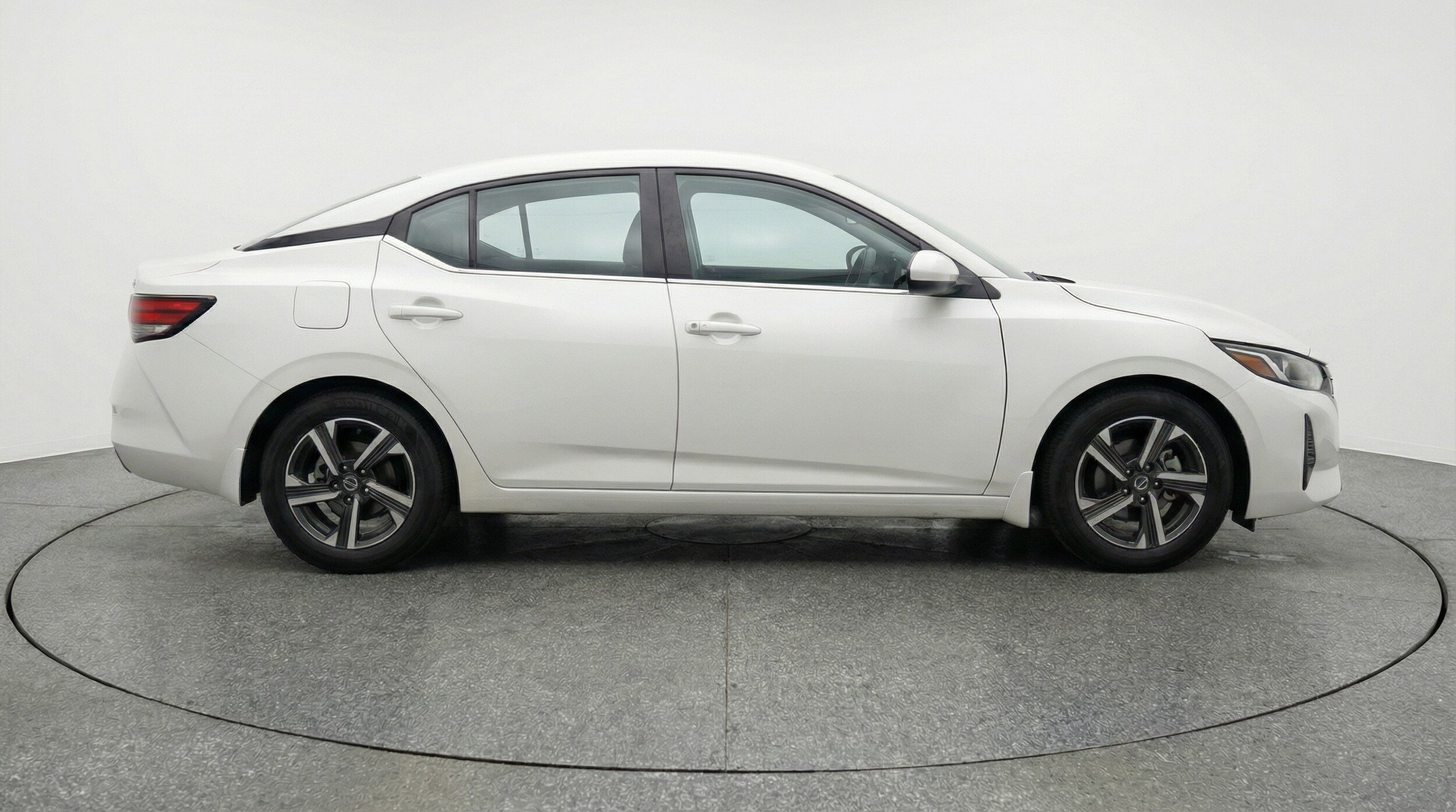 Thumbnail: 2025 Nissan Sentra - 11