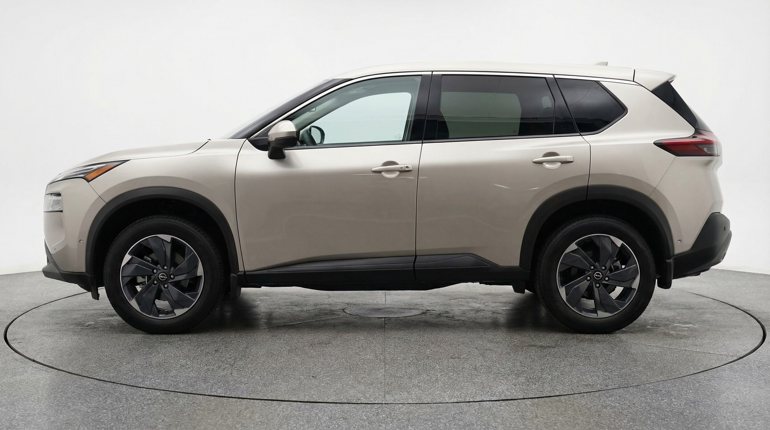 Thumbnail: 2025 Nissan Rogue - 4