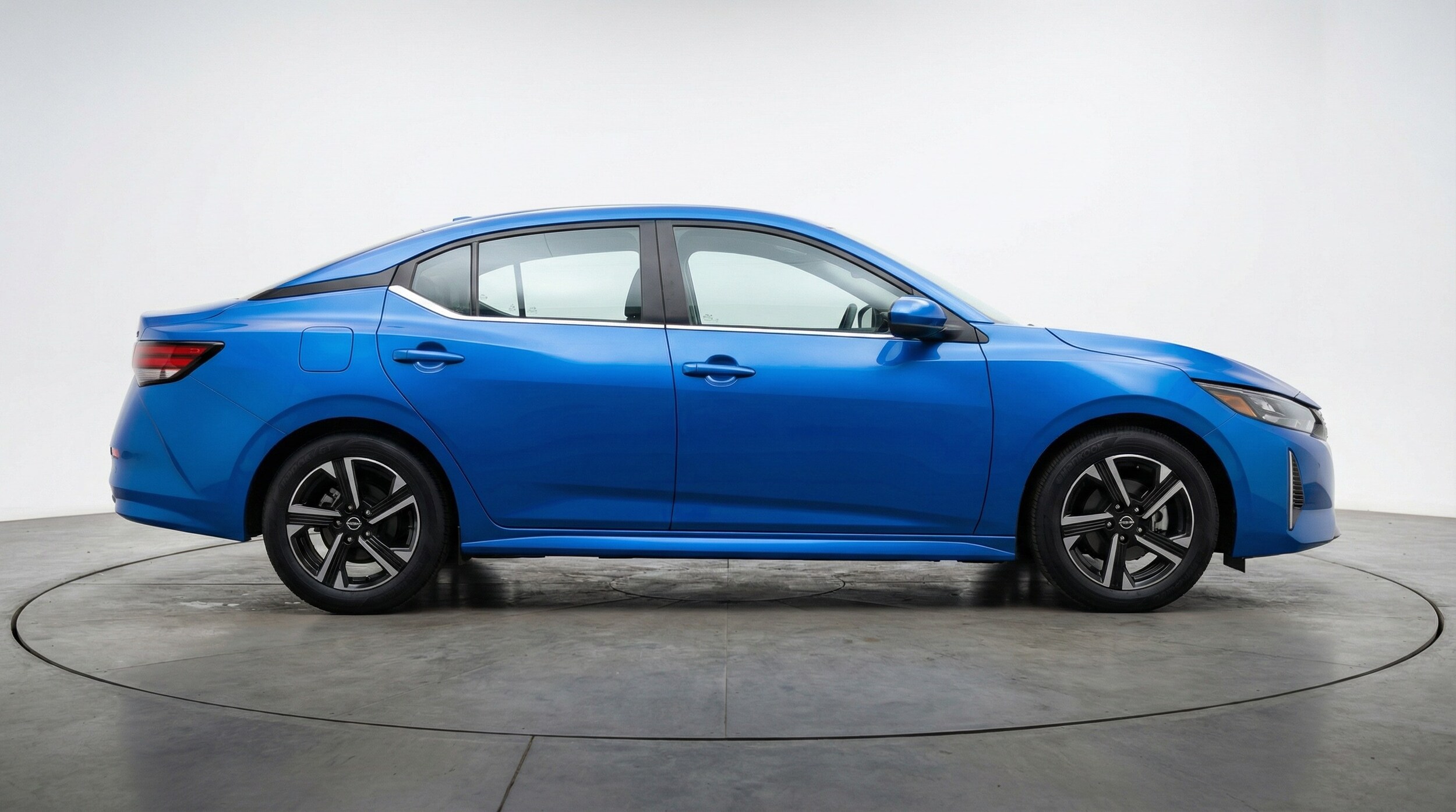 Thumbnail: 2025 Nissan Sentra - 8