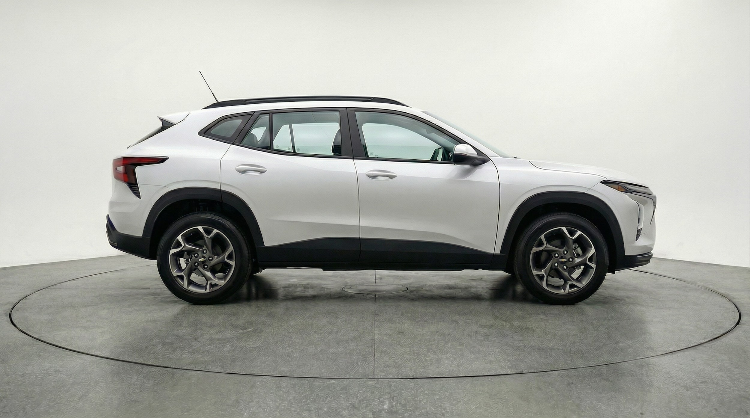 Thumbnail: 2025 Chevrolet Trax - 8