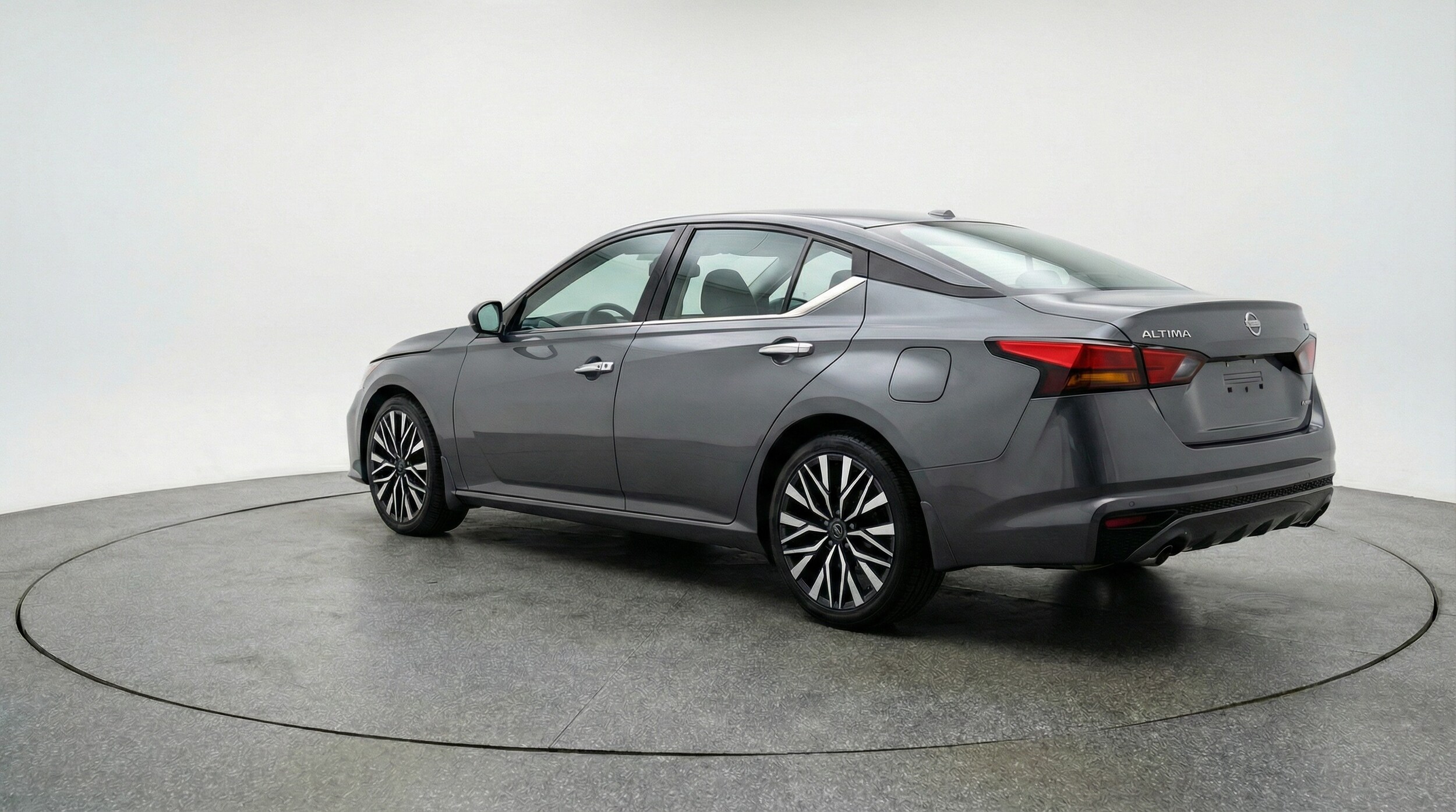 Thumbnail: 2025 Nissan Altima - 5