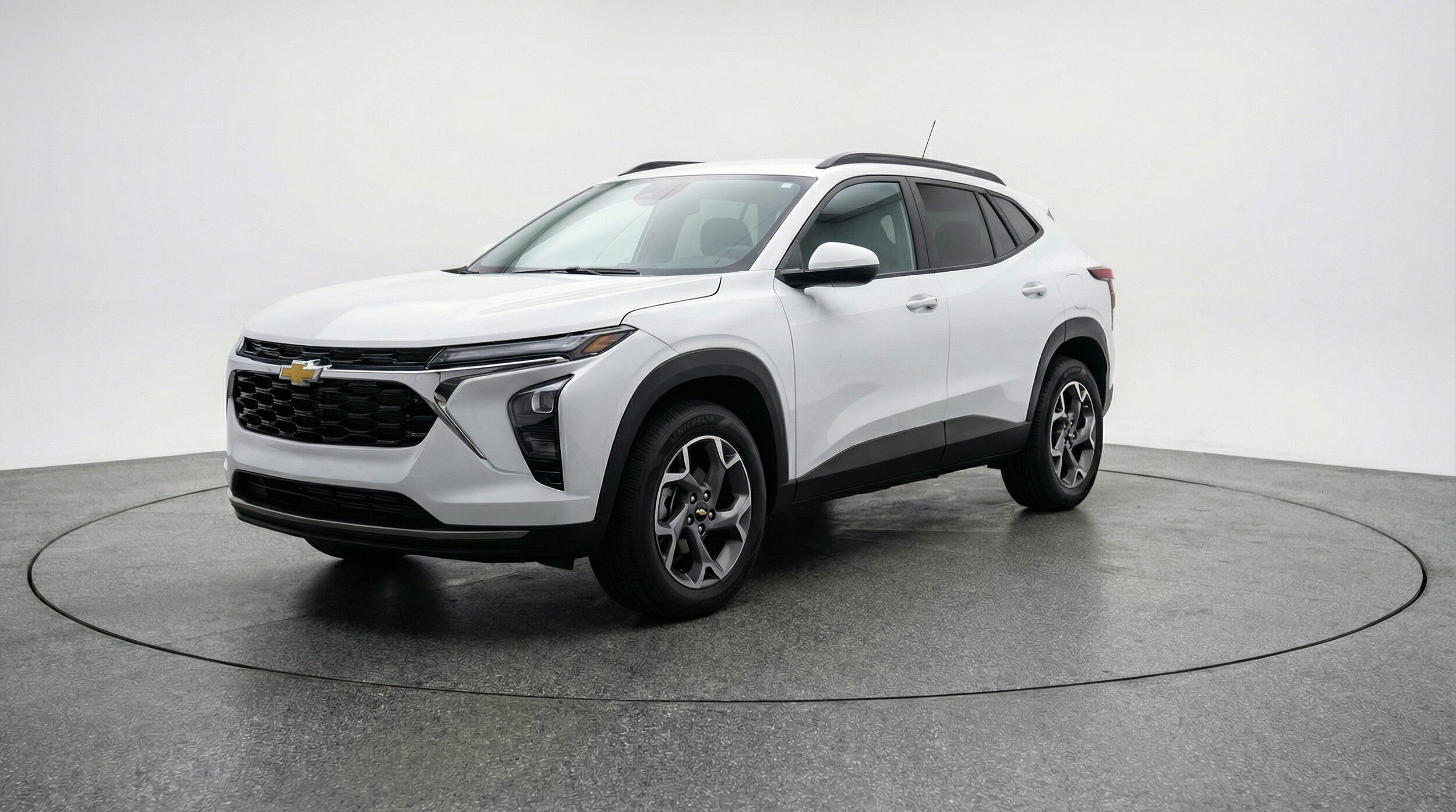 Thumbnail: 2025 Chevrolet Trax - 3