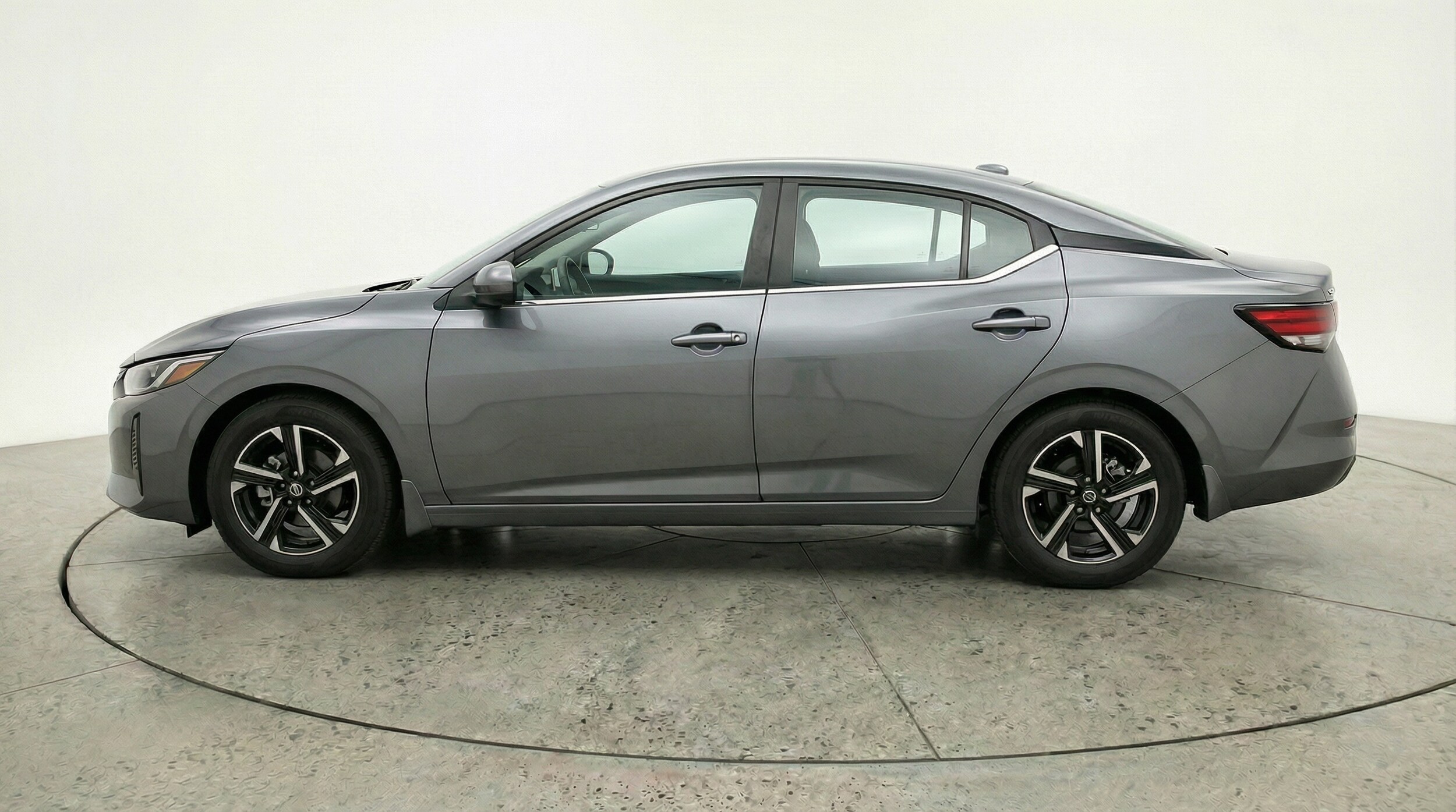 Thumbnail: 2025 Nissan Sentra - 4