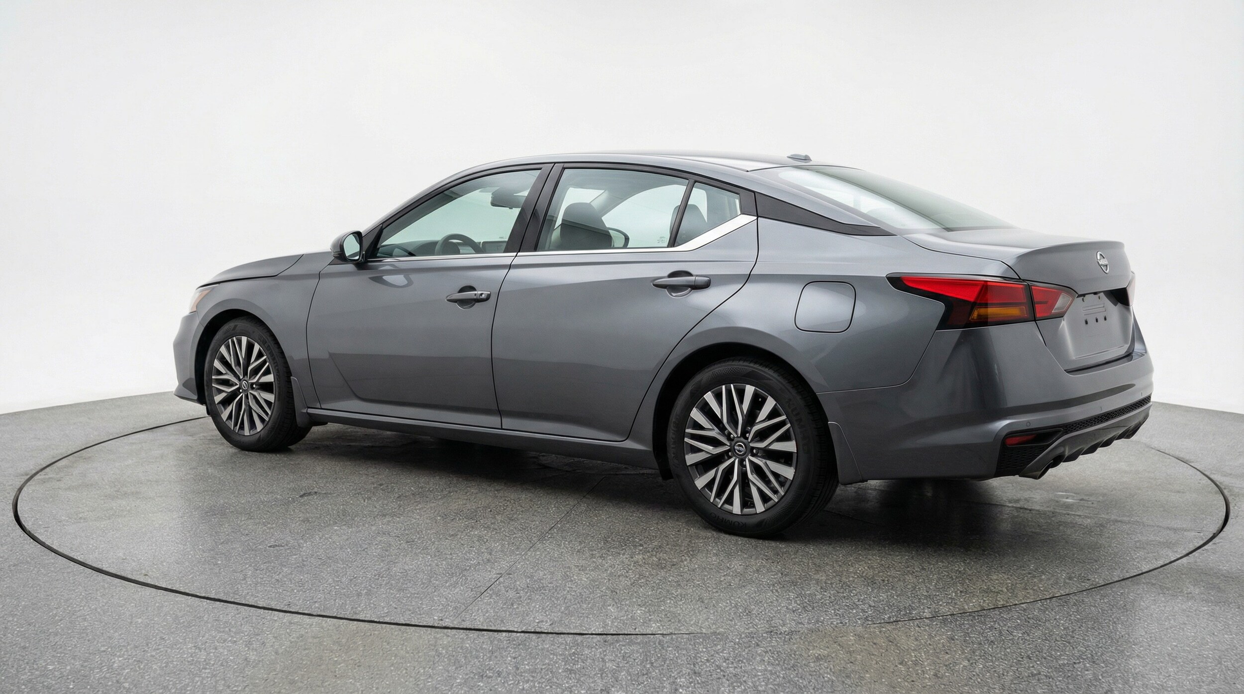 Thumbnail: 2025 Nissan Altima - 5