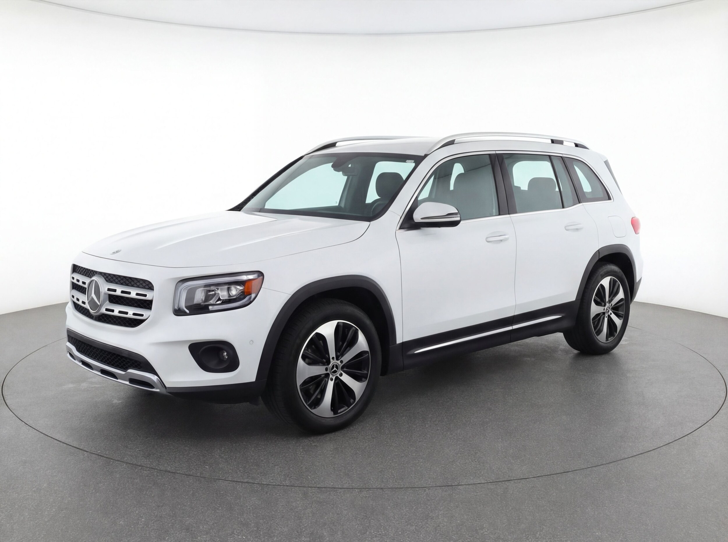 Thumbnail: 2025 Mercedes-Benz GLB - 3