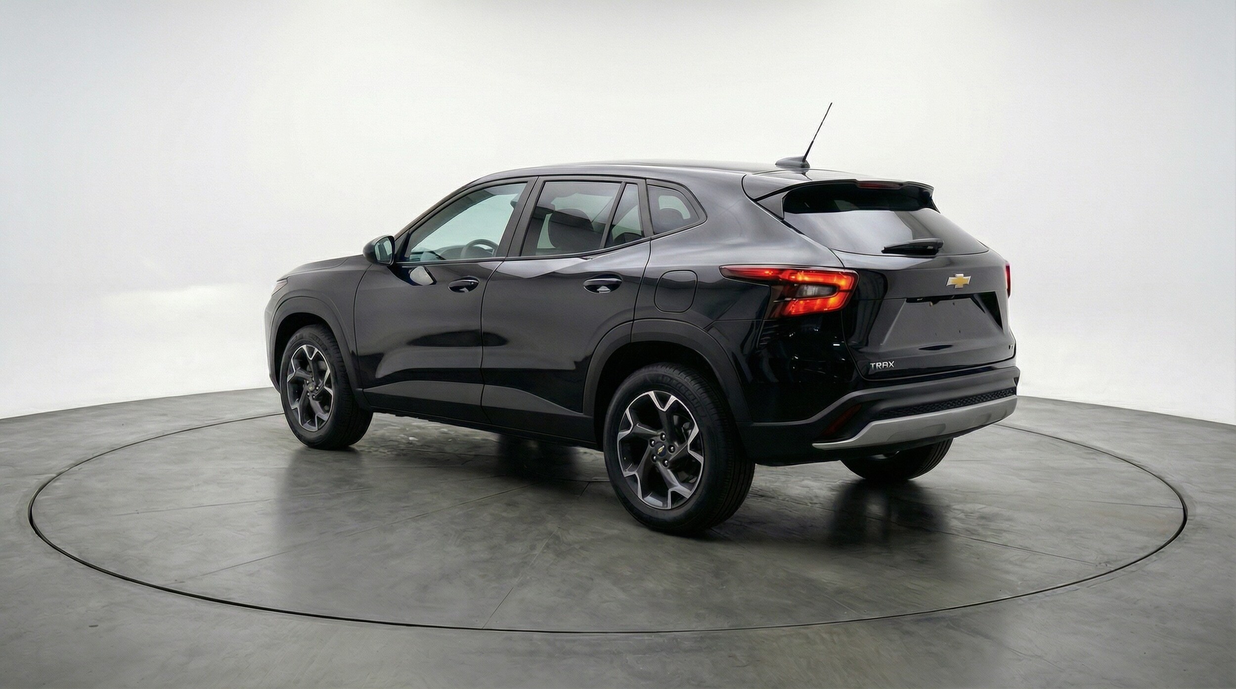 Thumbnail: 2025 Chevrolet Trax - 5