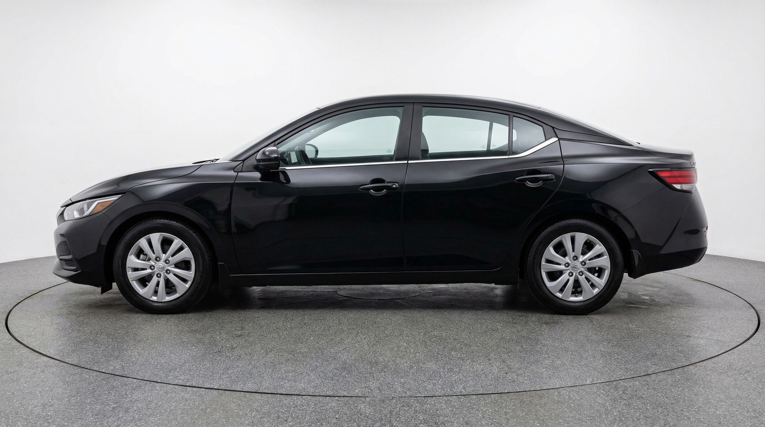 Thumbnail: 2025 Nissan Sentra - 4