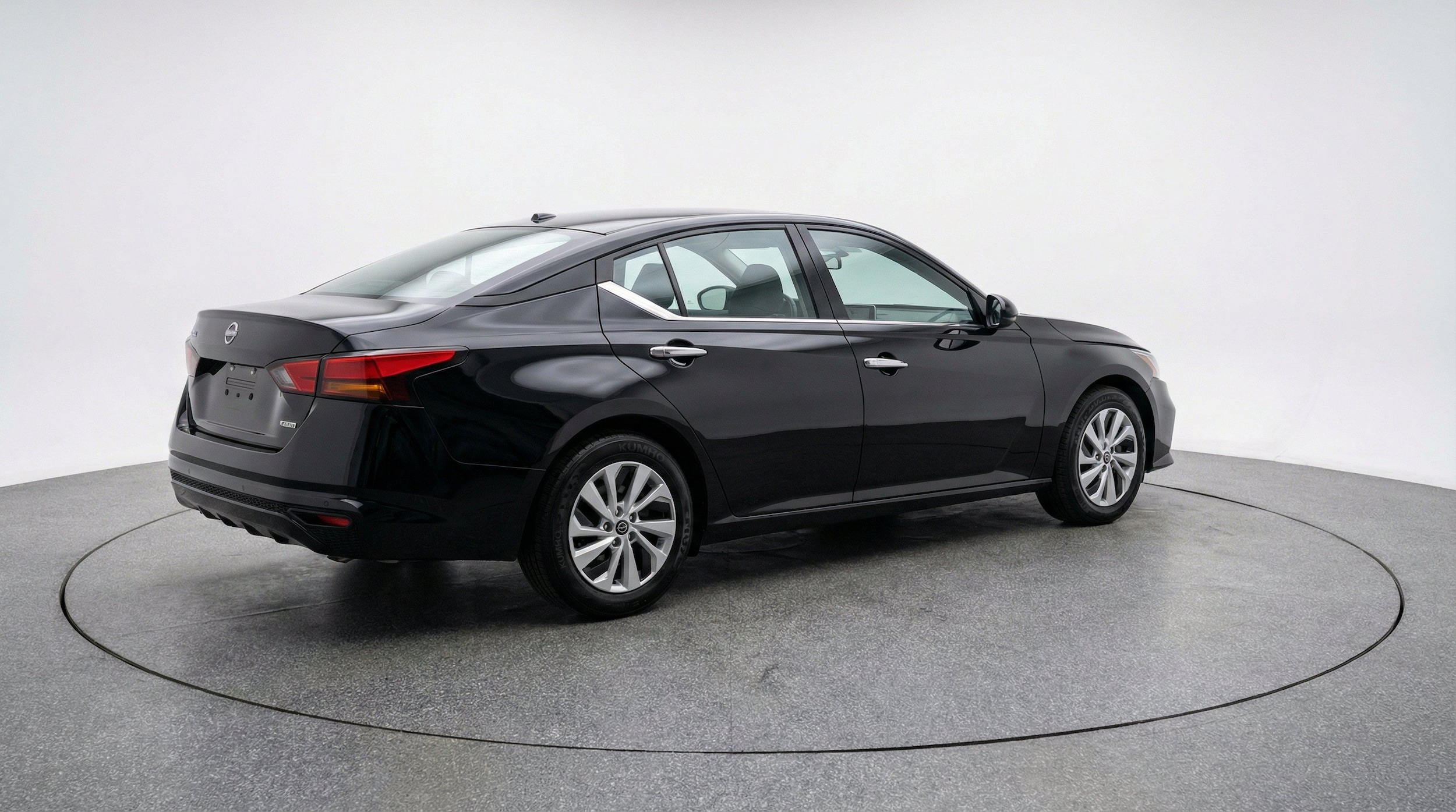 Thumbnail: 2025 Nissan Altima - 9