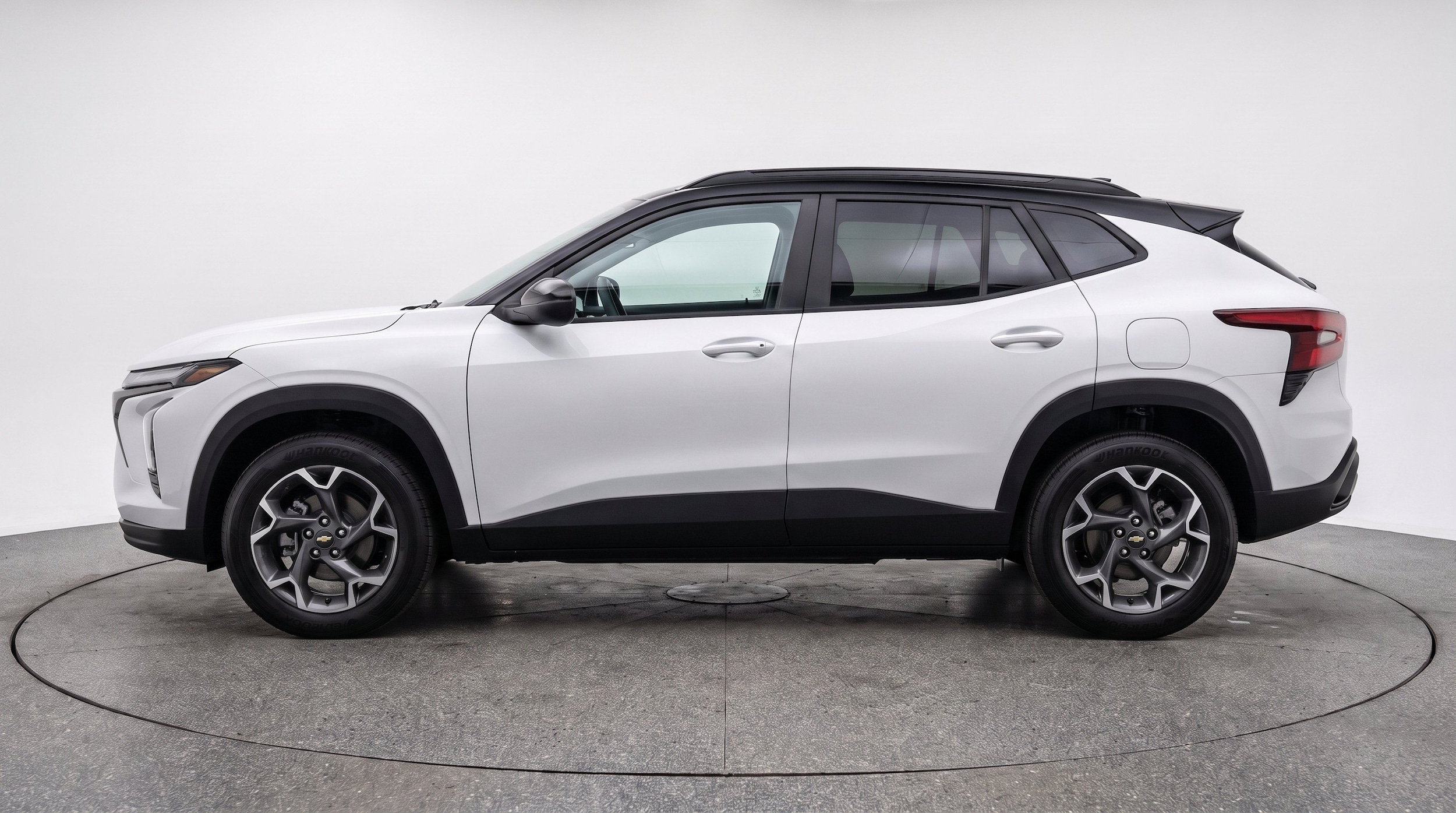 Thumbnail: 2025 Chevrolet Trax - 5