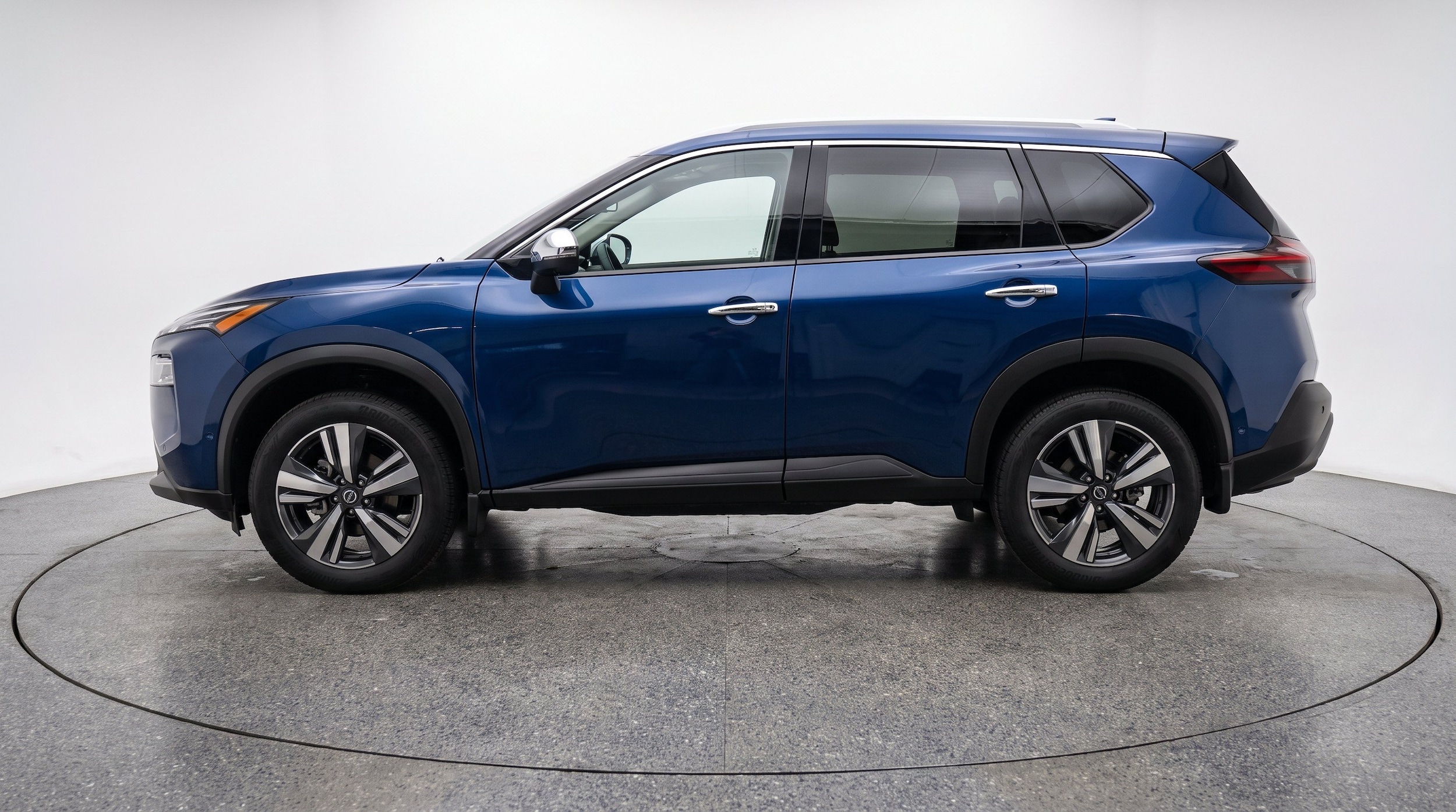 Thumbnail: 2026 Nissan Rogue - 5