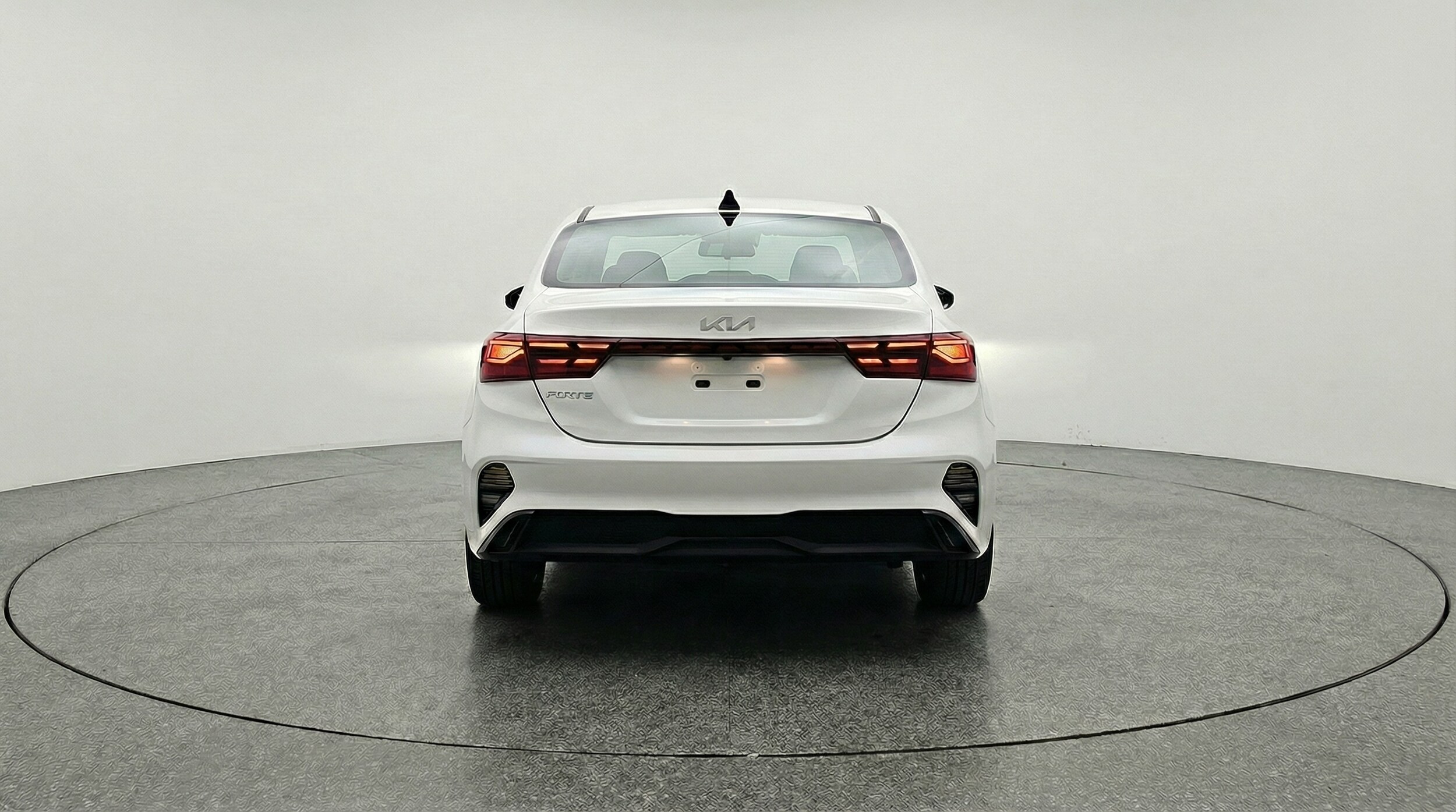 Thumbnail: 2024 Kia Forte - 6