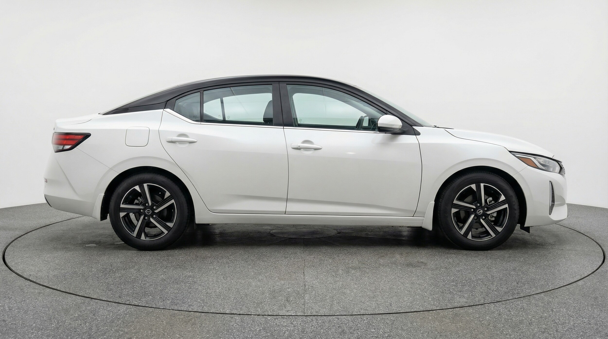 Thumbnail: 2025 Nissan Sentra - 8