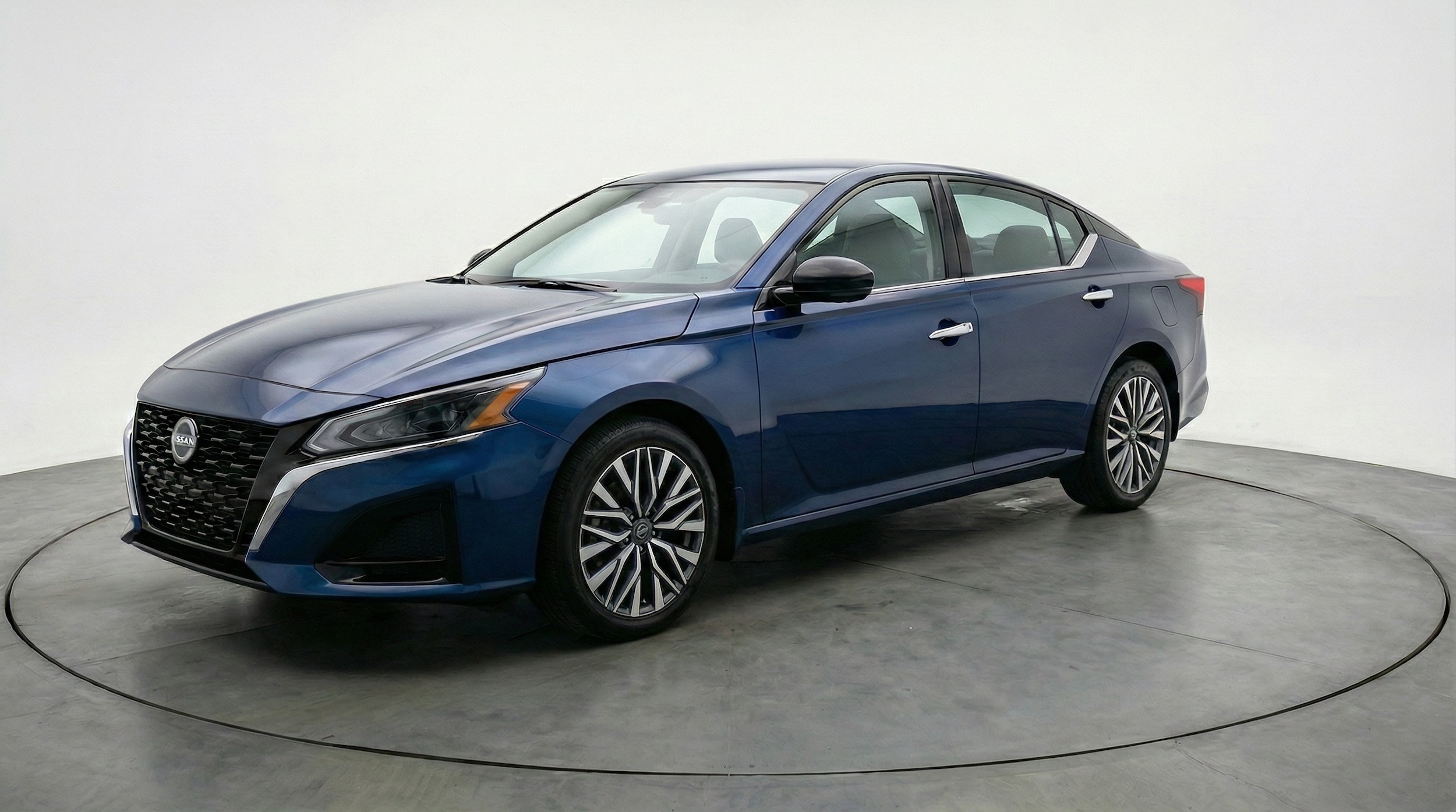 Thumbnail: 2025 Nissan Altima - 3