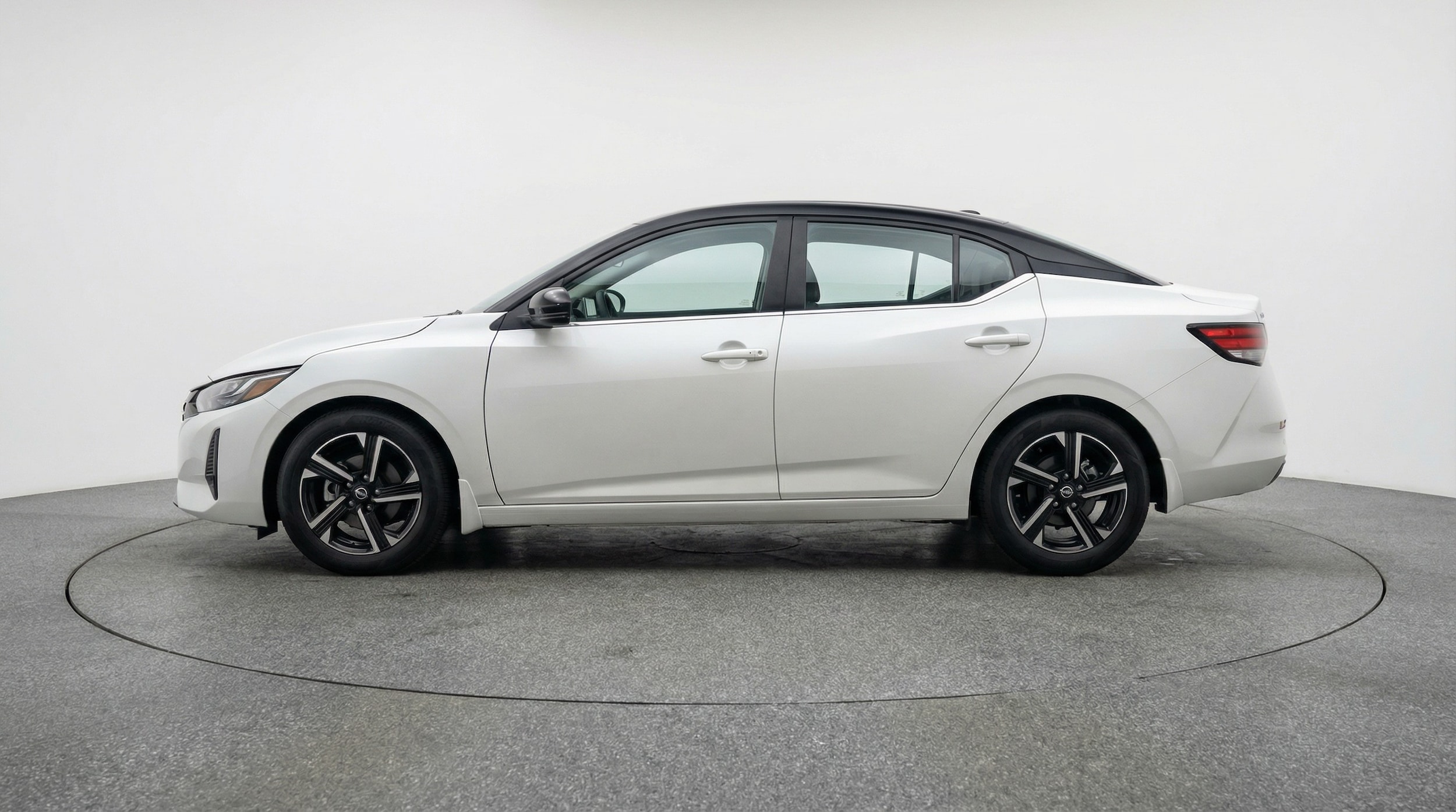 Thumbnail: 2025 Nissan Sentra - 4