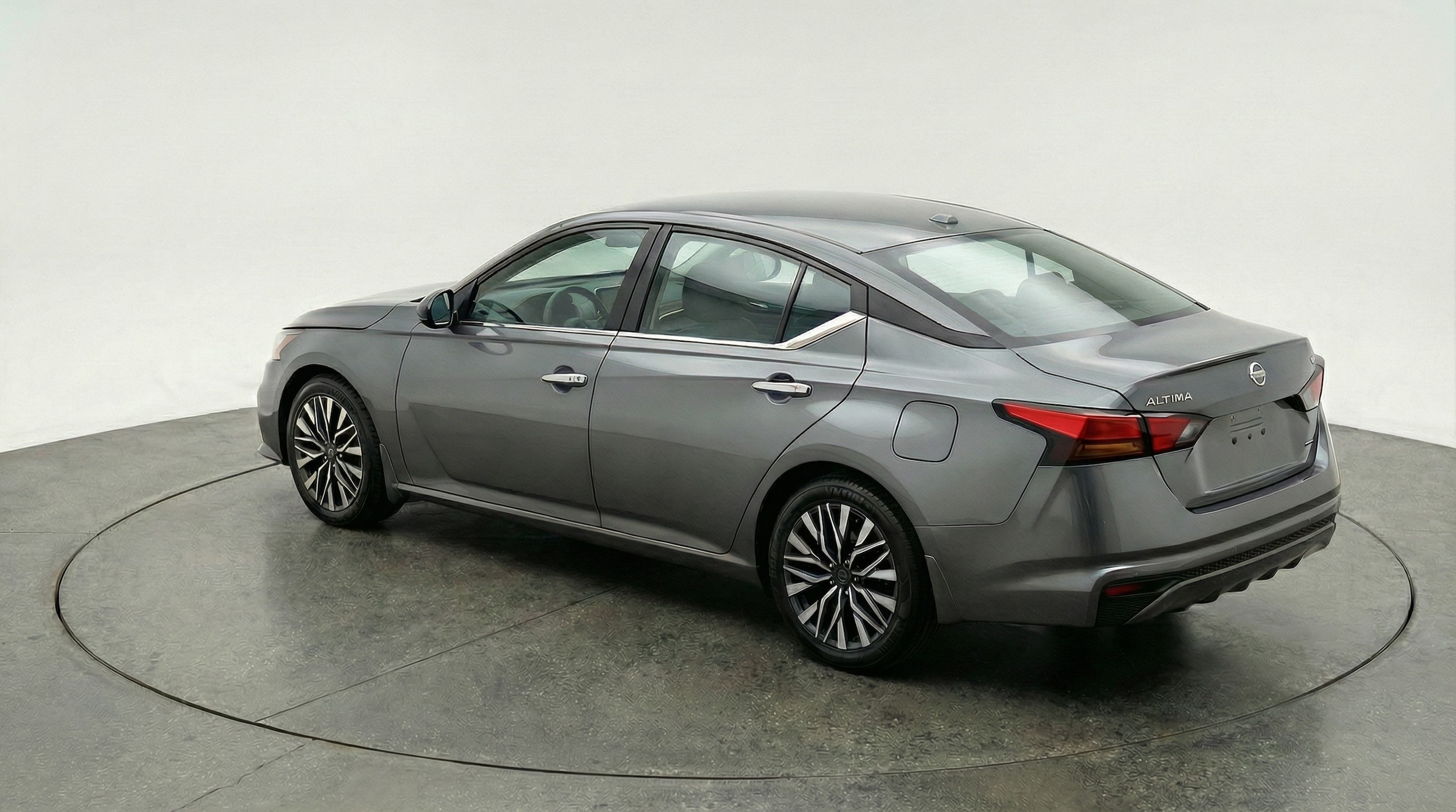 Thumbnail: 2025 Nissan Altima - 5