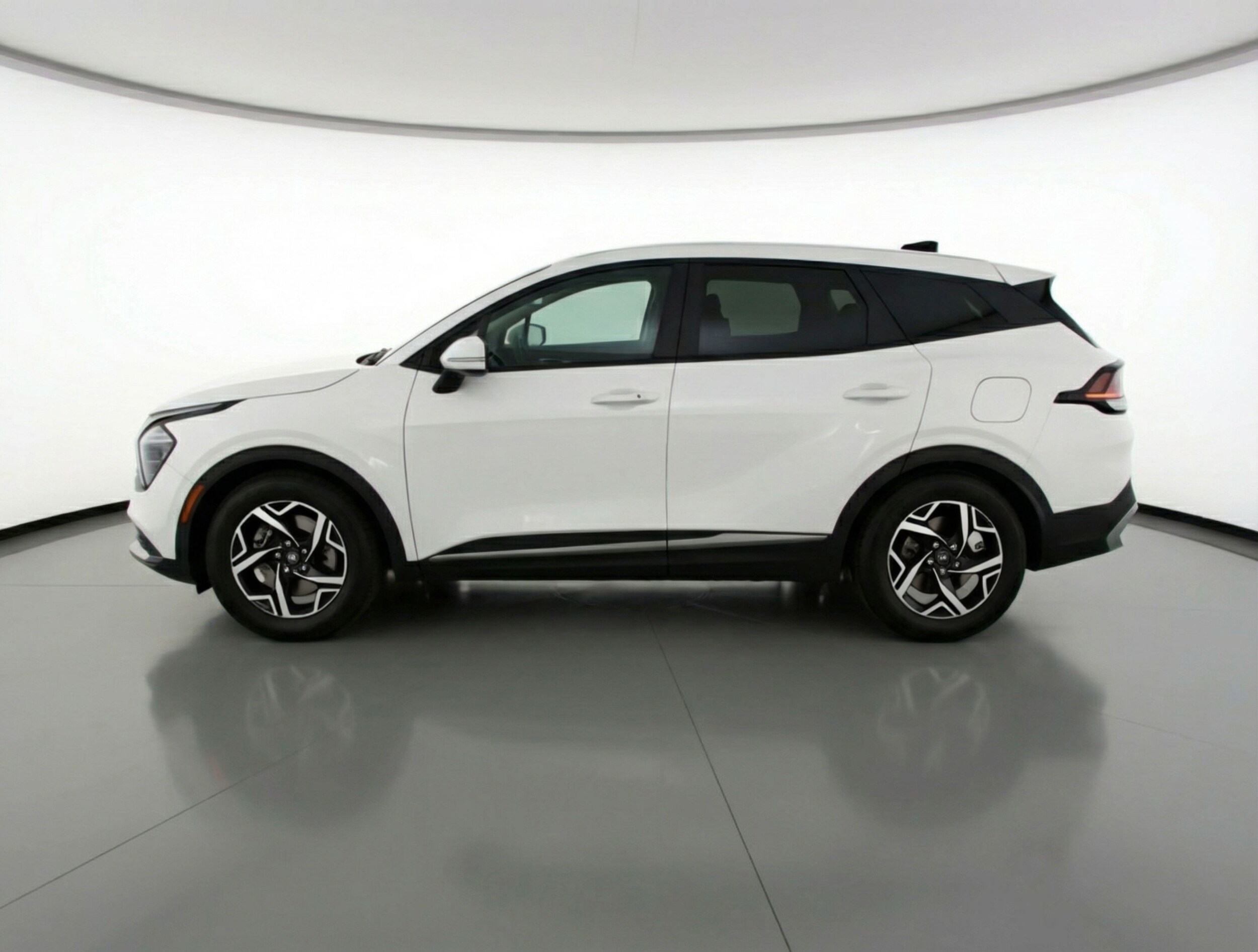 Thumbnail: 2025 Kia Sportage - 4