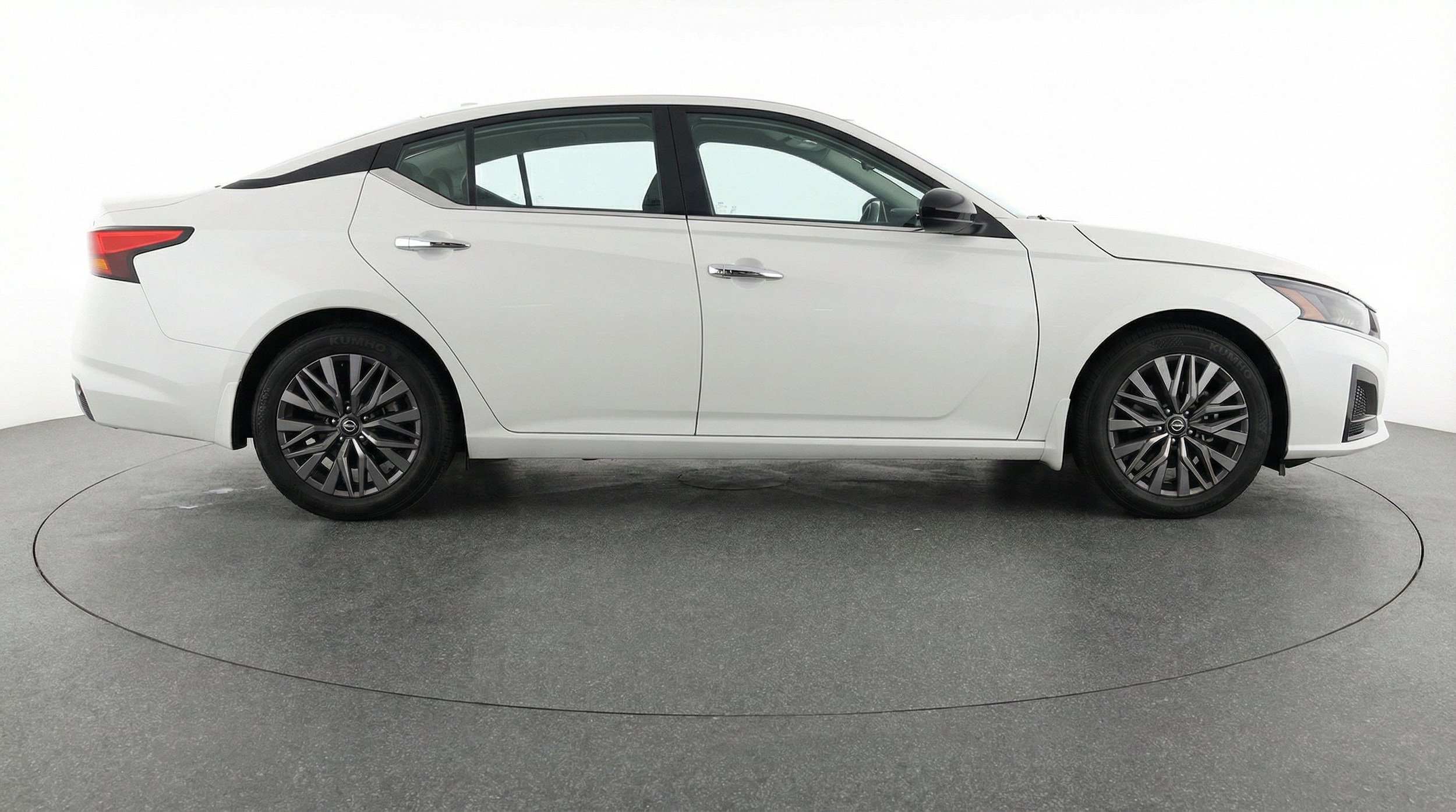 Thumbnail: 2025 Nissan Altima - 11