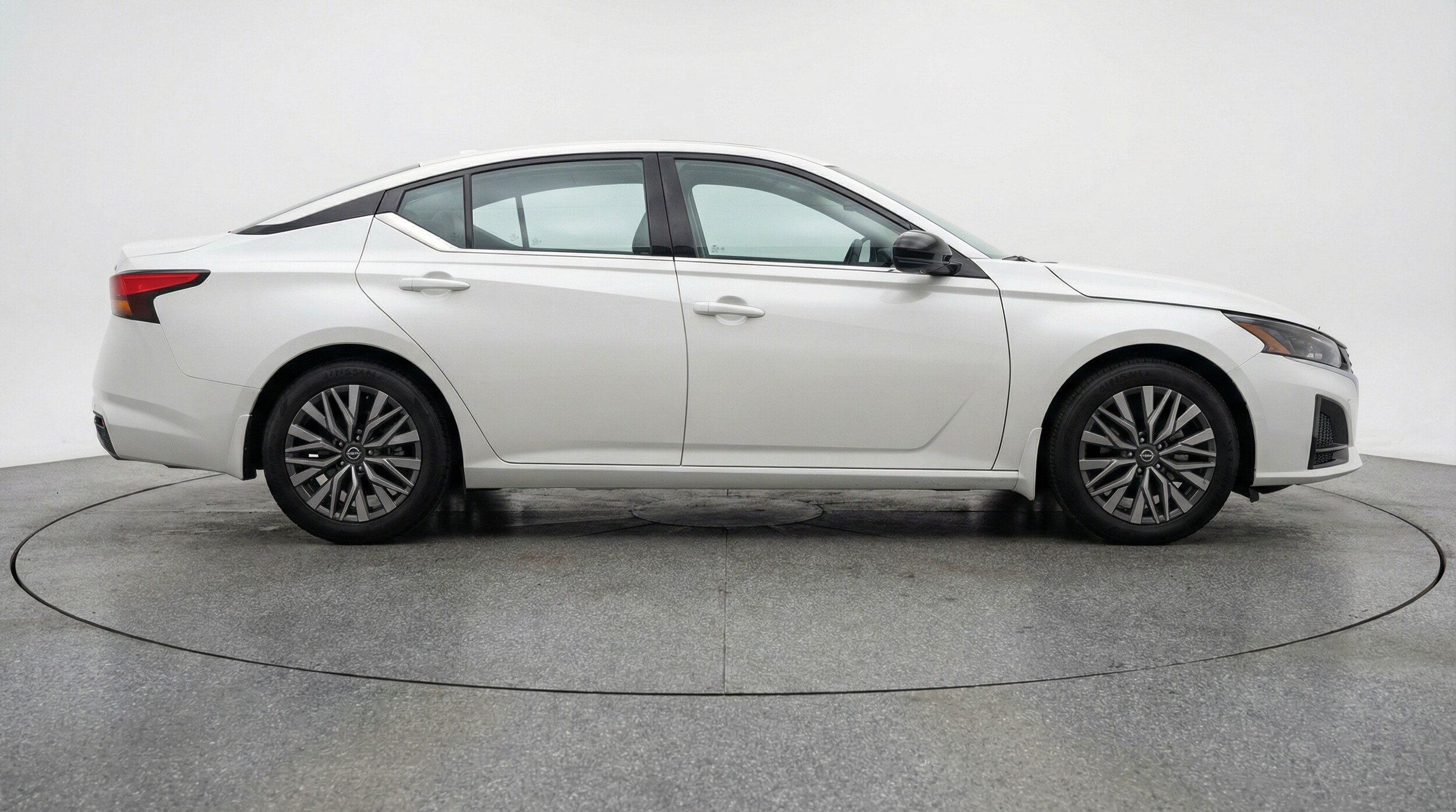 Thumbnail: 2025 Nissan Altima - 8