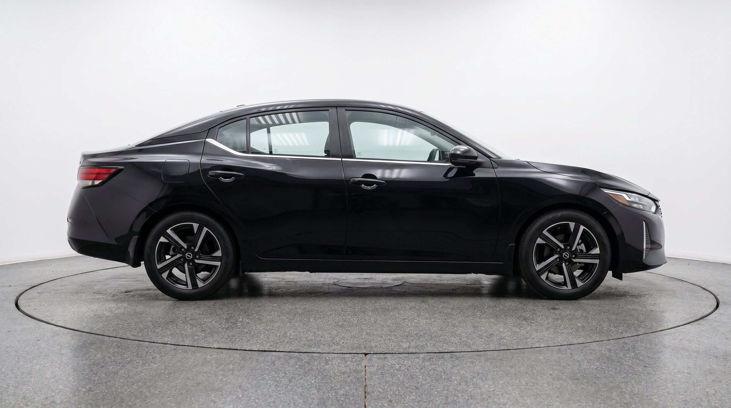 Thumbnail: 2025 Nissan Sentra - 11