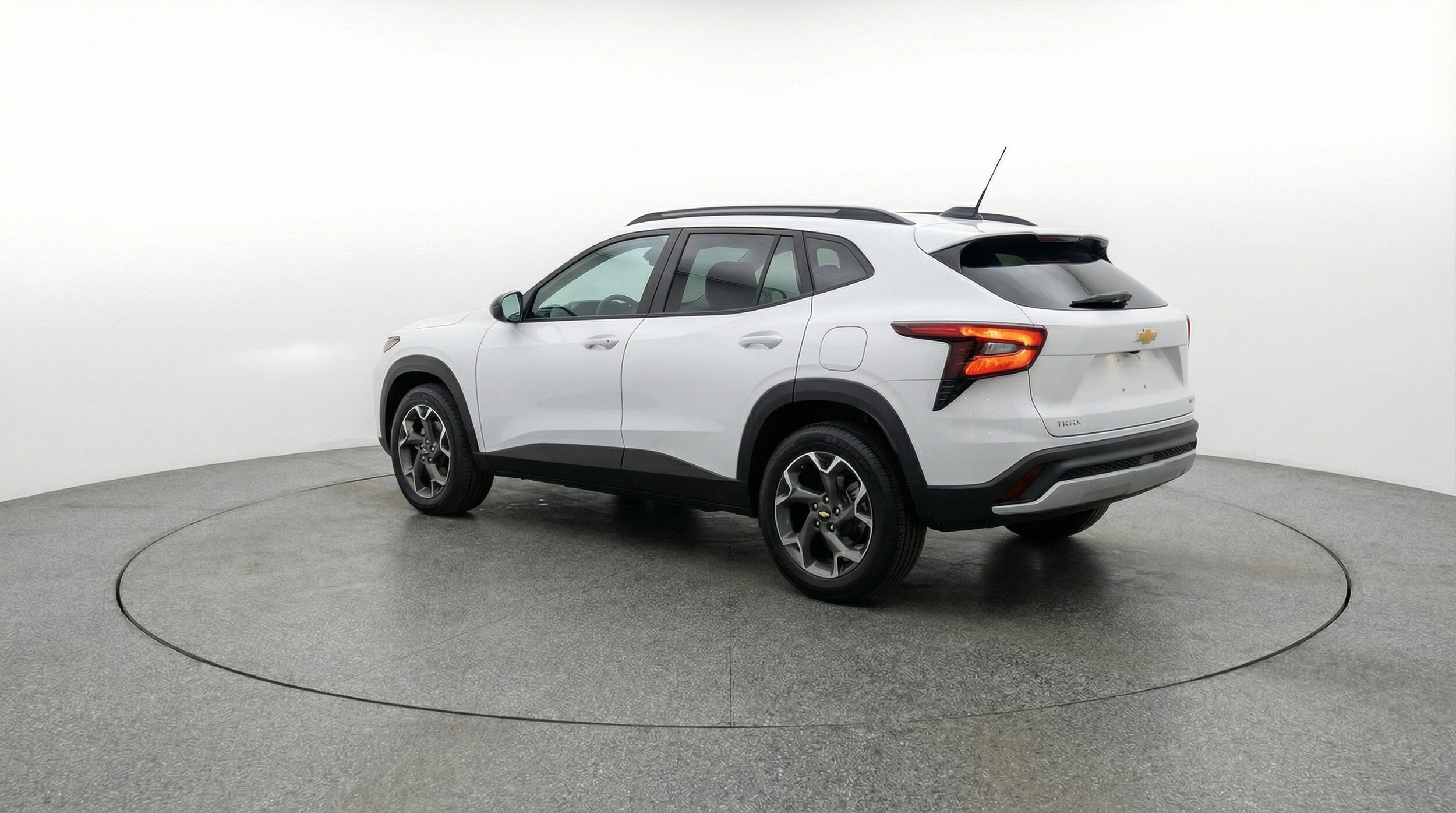 Thumbnail: 2025 Chevrolet Trax - 5