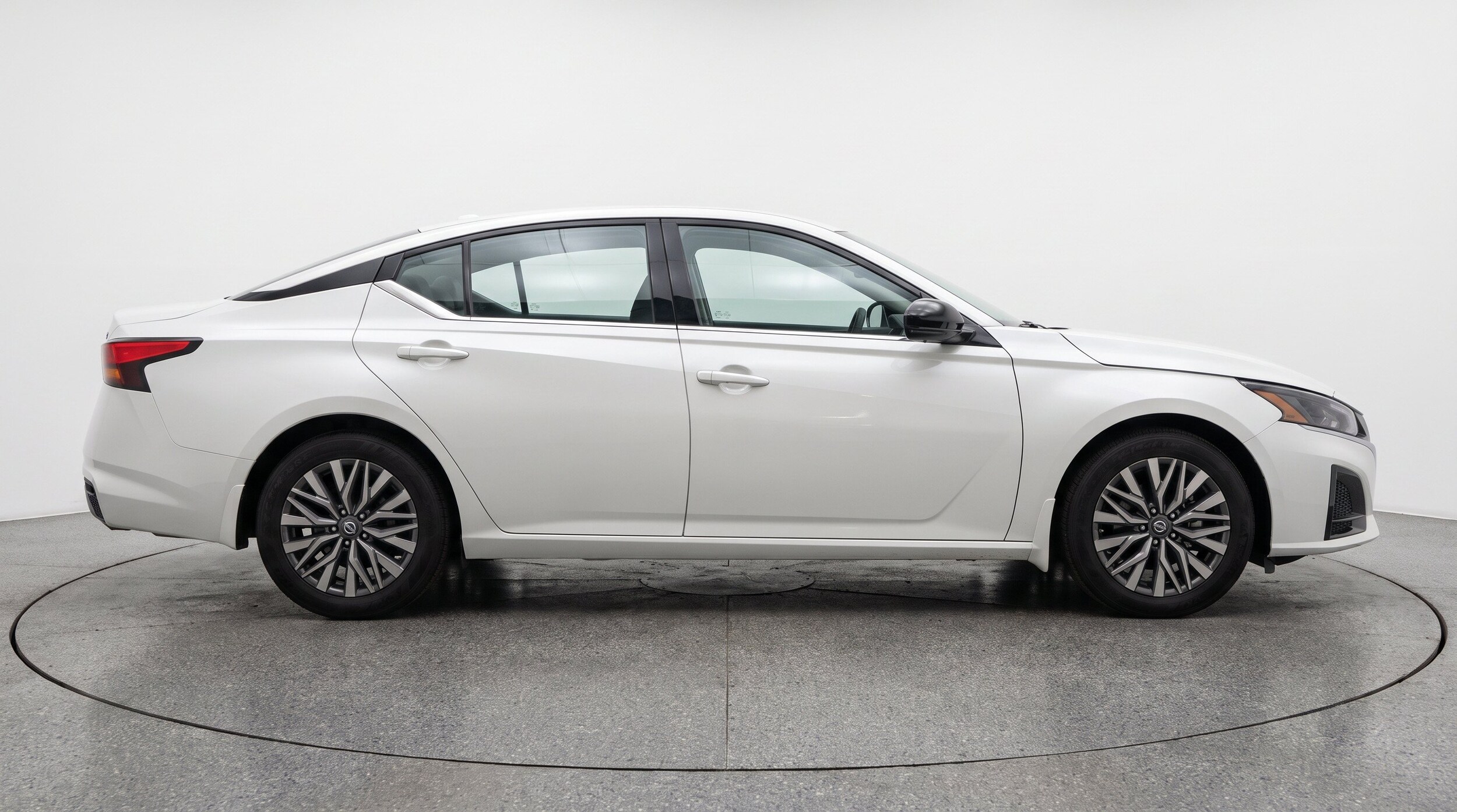 Thumbnail: 2025 Nissan Altima - 11