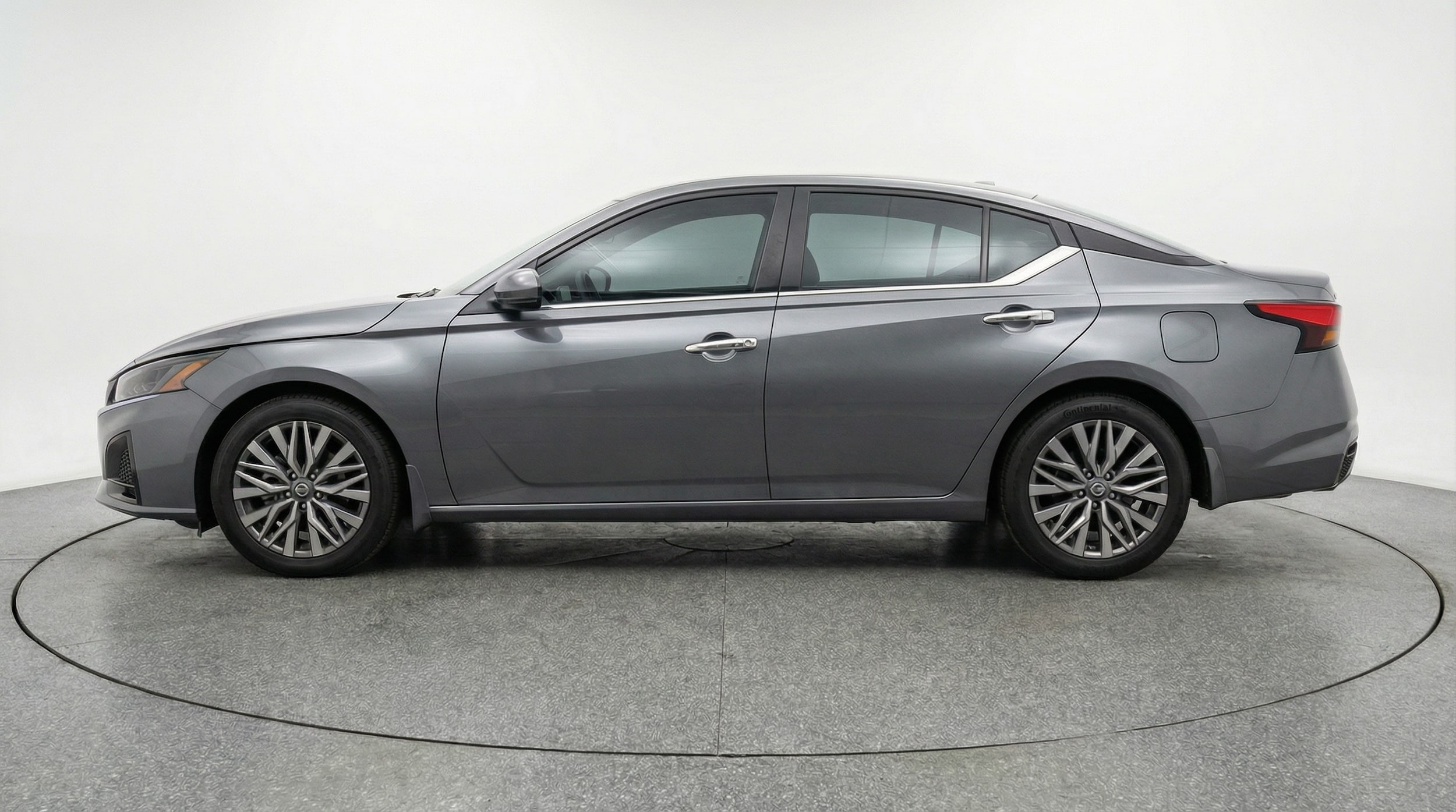 Thumbnail: 2025 Nissan Altima - 4