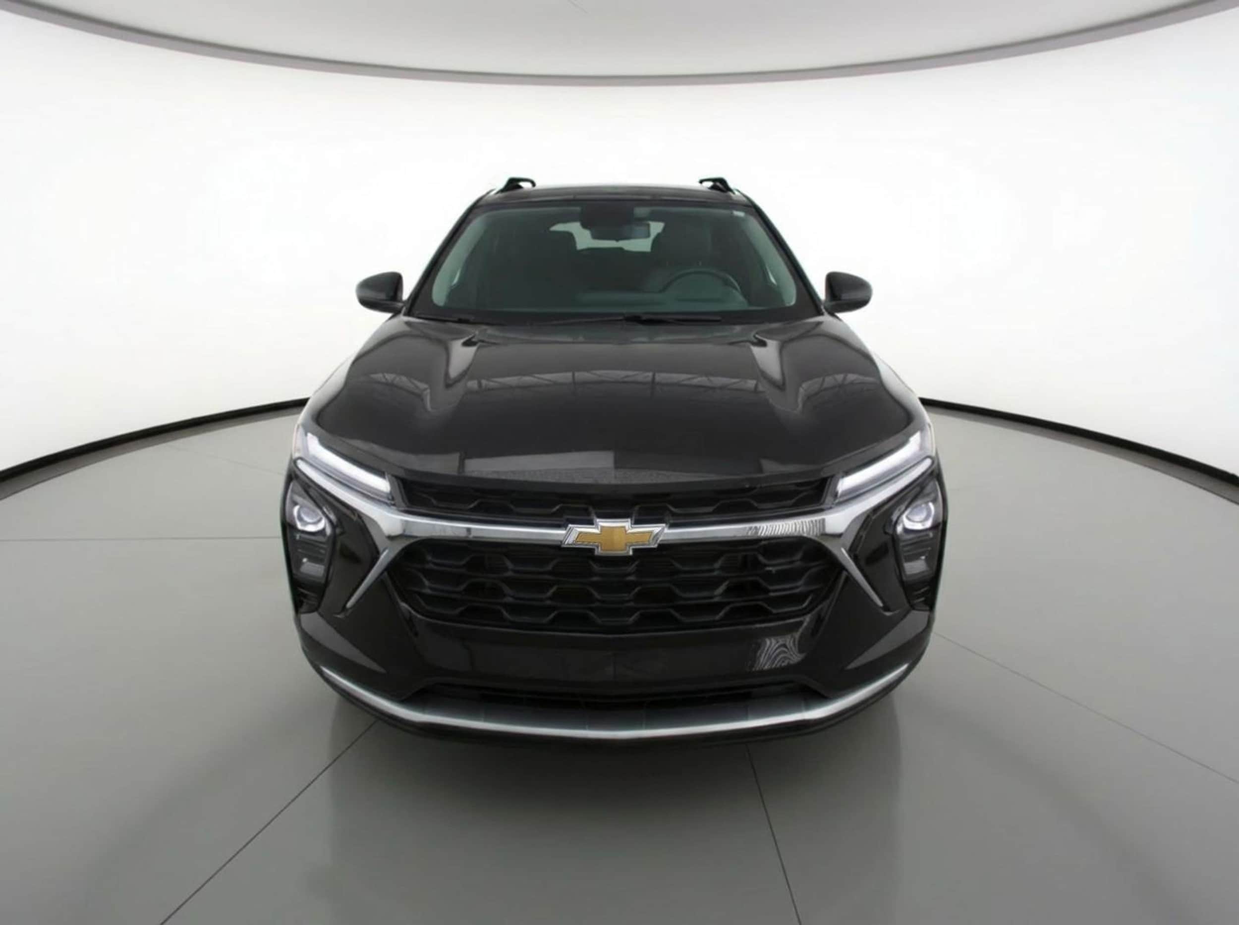 Thumbnail: 2025 Chevrolet Trax - 2