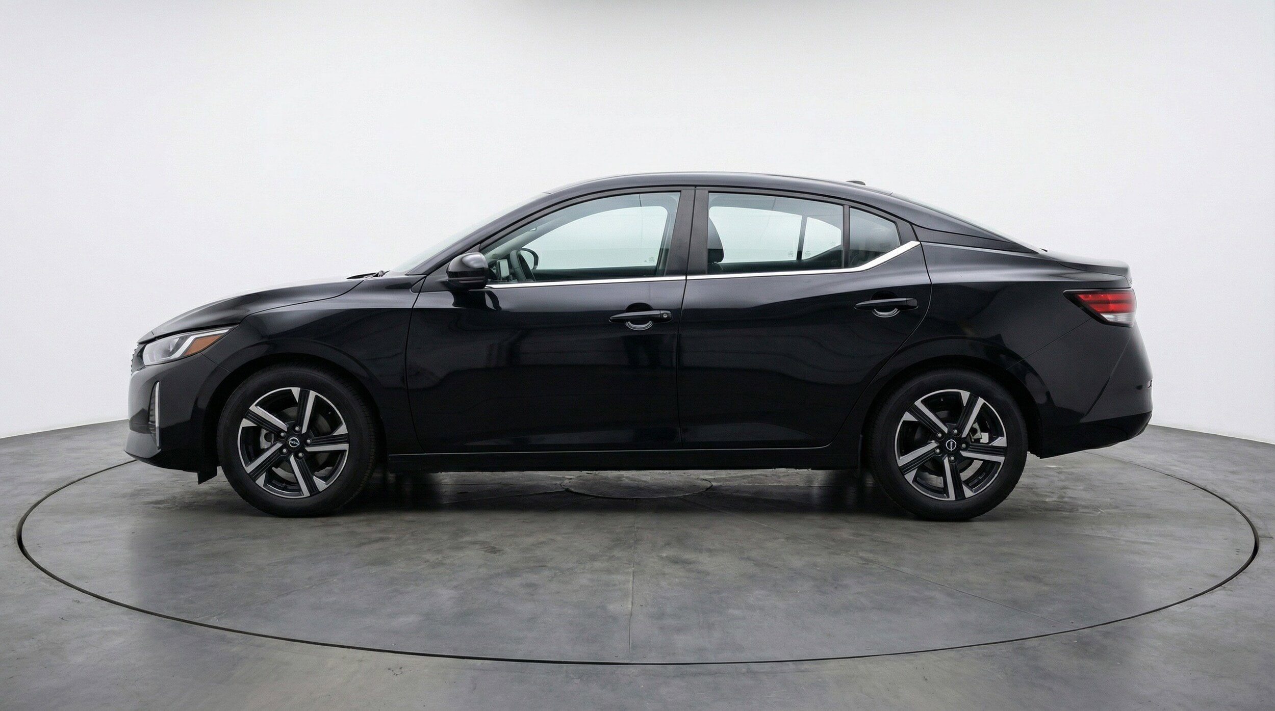 Thumbnail: 2025 Nissan Sentra - 4